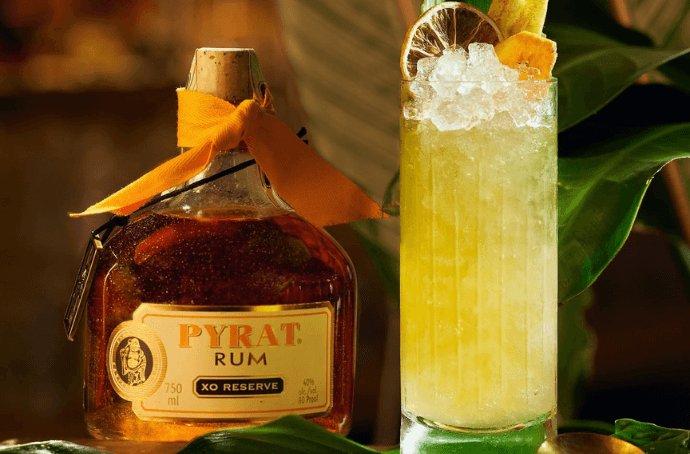 RUM_PYRAT_XO_RESERVE_BUTELKA_DRINK